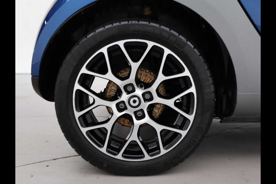 Smart Fortwo cabrio EQ COMFORT PLUS 18 KW + 16 INCH LMV | LEDER | STOELVERW. | CAMERA | NAVIGATIE