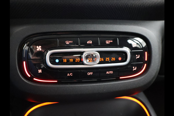 Smart Fortwo cabrio EQ COMFORT PLUS 18 KW + 16 INCH LMV | LEDER | STOELVERW. | CAMERA | NAVIGATIE