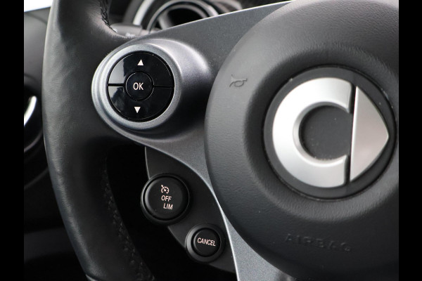 Smart Fortwo cabrio EQ COMFORT PLUS 18 KW + 16 INCH LMV | LEDER | STOELVERW. | CAMERA | NAVIGATIE