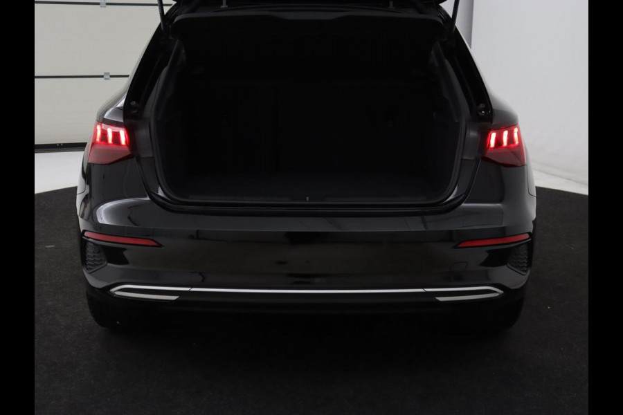 Audi A3 30 TFSI Advanced edition | Sportstoelen | Carplay | Virtual Cockpit | Audi Sound | Navigatie | Full LED | Parkeerhulp | Climate control | Bluetooth | Cruise control | DAB