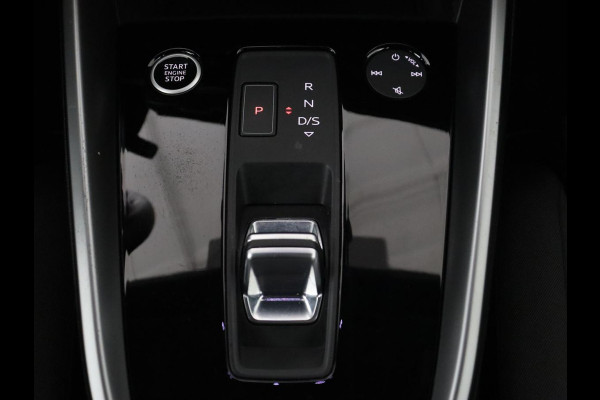 Audi A3 30 TFSI Advanced edition | Sportstoelen | Carplay | Virtual Cockpit | Audi Sound | Navigatie | Full LED | Parkeerhulp | Climate control | Bluetooth | Cruise control | DAB