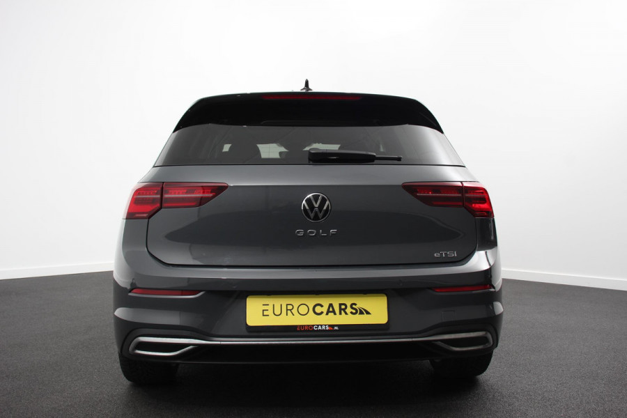 Volkswagen Golf 1.5 eTSI DSG Style 150Pk Panoramadak  Navigatie  Digitale Cockpit  Adaptive Cruise Control  Lane/Side/Travel Assist  LED Matrix  Camera
