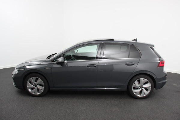 Volkswagen Golf 1.5 eTSI DSG Style 150Pk Panoramadak  Navigatie  Digitale Cockpit  Adaptive Cruise Control  Lane/Side/Travel Assist  LED Matrix  Camera