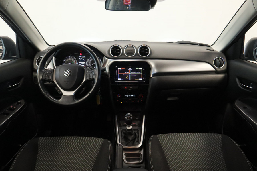 Suzuki Vitara 1.4 Boosterjet Style Smart Hybrid Navigatie Full-led Trekhaak