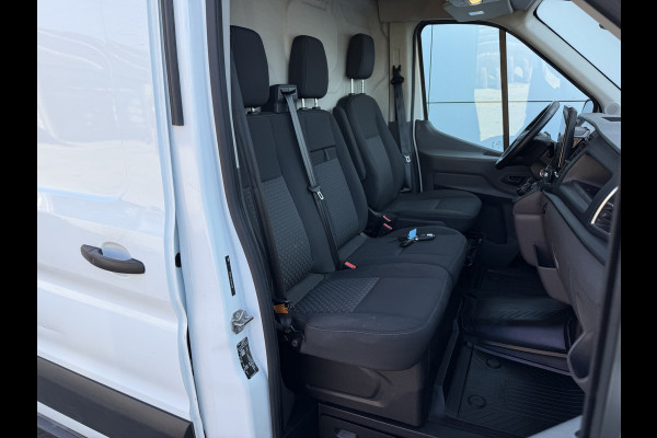 Ford E-Transit 68kWh 184PK L2H2 317km WLTP 94,9% (SOH) BEV Snelladen Cruise control Climate control Carplay Navigatie Laadkabel Parkeersensoren