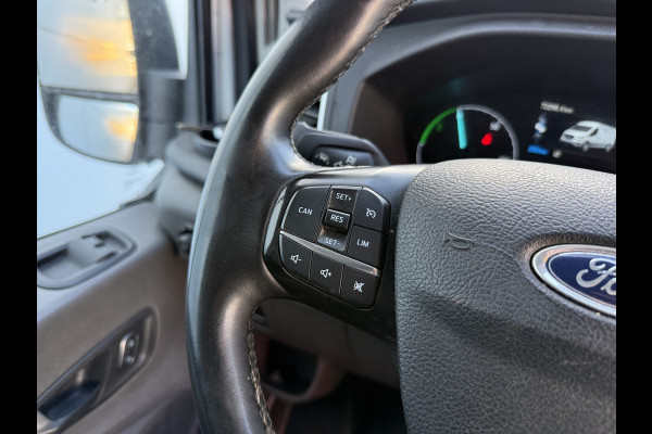 Ford E-Transit 68kWh 184PK L3H3 317km WLTP 95,7% (SOH) BEV Snelladen Camera Cruise control Climate control Carplay Navigatie Laadkabel Parkeersensoren