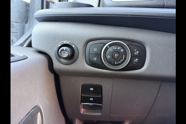 Ford E-Transit 68kWh 184PK L3H3 317km WLTP 95,7% (SOH) BEV Snelladen Camera Cruise control Climate control Carplay Navigatie Laadkabel Parkeersensoren