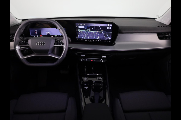 Audi Q3 Advanced edition e-hybrid 272 pk | Techniekpakket plus | Ambiente lichtpakket | Privacy glas | 18'' LM zwart |