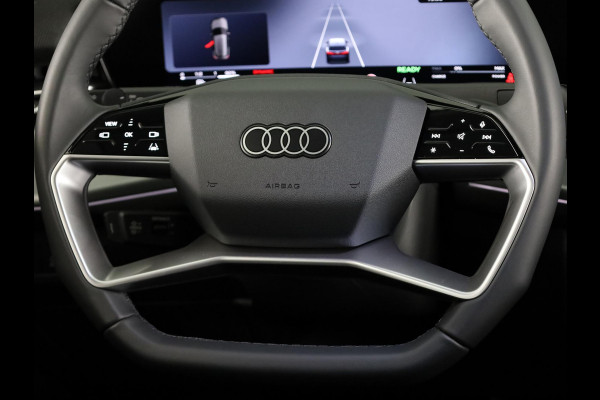 Audi Q3 Advanced edition e-hybrid 272 pk | Techniekpakket plus | Ambiente lichtpakket | Privacy glas | 18'' LM zwart |
