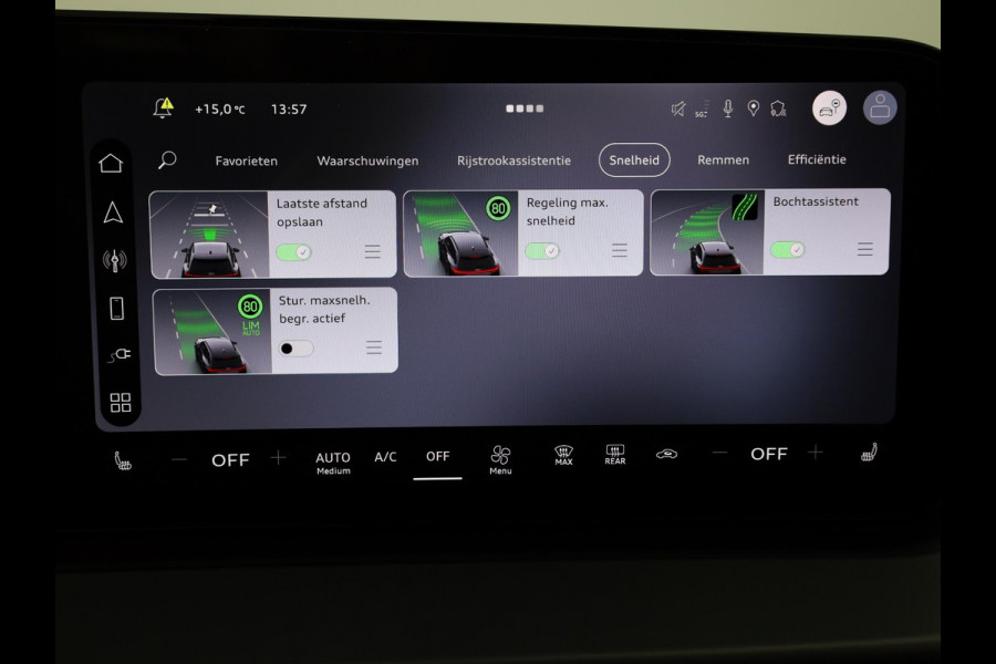 Audi Q3 Advanced edition e-hybrid 272 pk | Techniekpakket plus | Ambiente lichtpakket | Privacy glas | 18'' LM zwart |