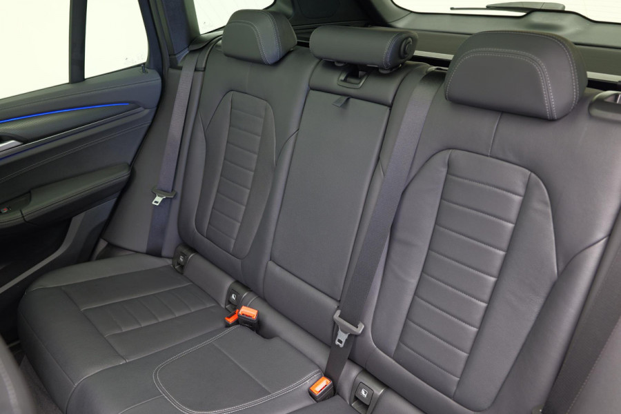 BMW X3 M40i xDrive High Executive |Bomvol|Pano|Burmester|H&K|ACC|HUD|Dodehoek|Ambient|