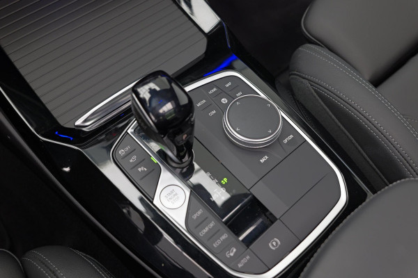 BMW X3 M40i xDrive High Executive |Bomvol|Pano|Burmester|H&K|ACC|HUD|Dodehoek|Ambient|