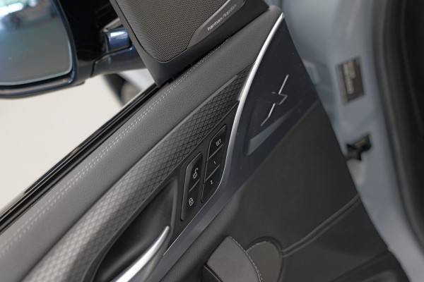 BMW X3 M40i xDrive High Executive |Bomvol|Pano|Burmester|H&K|ACC|HUD|Dodehoek|Ambient|