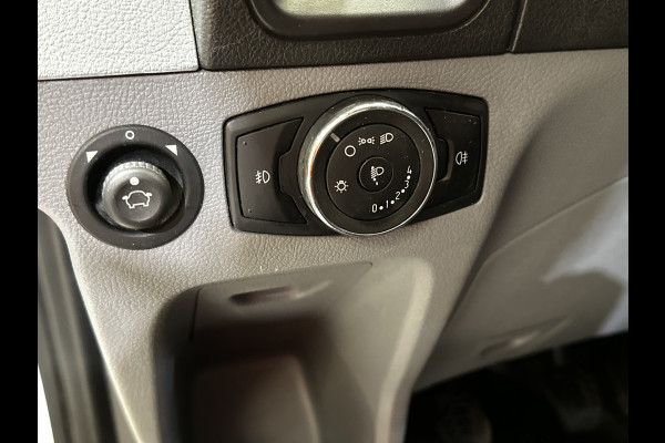 Ford Transit 2.0 TDCI L2H2 3Pers. / Pdc.V+A / Airco / Radio multimedia / Imperial / Apk 07-2026