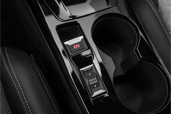 Peugeot e-208 EV GT 350 50 kWh Climate Parkeerhulp Camera 17"