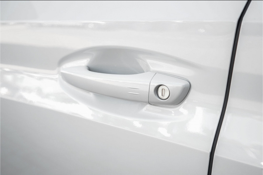 Peugeot e-208 EV GT 350 50 kWh Climate Parkeerhulp Camera 17"