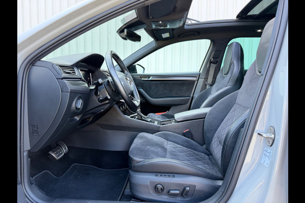 Škoda Superb Combi 1.4 TSI iV 218PK Sportline Black-Line Pano Memory Canton 360"Virtual/Displ Matrix Keyless Electr Trekhaak
