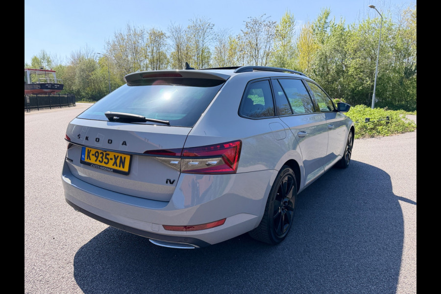 Škoda Superb Combi 1.4 TSI iV 218PK Sportline Black-Line Pano Memory Canton 360"Virtual/Displ Matrix Keyless Electr Trekhaak