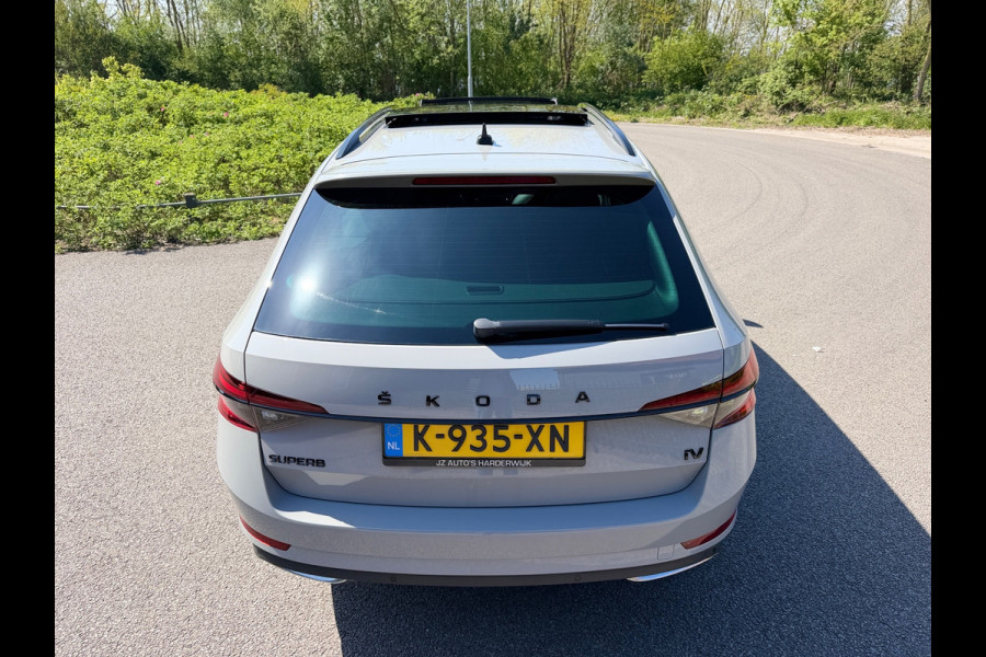 Škoda Superb Combi 1.4 TSI iV 218PK Sportline Black-Line Pano Memory Canton 360"Virtual/Displ Matrix Keyless Electr Trekhaak