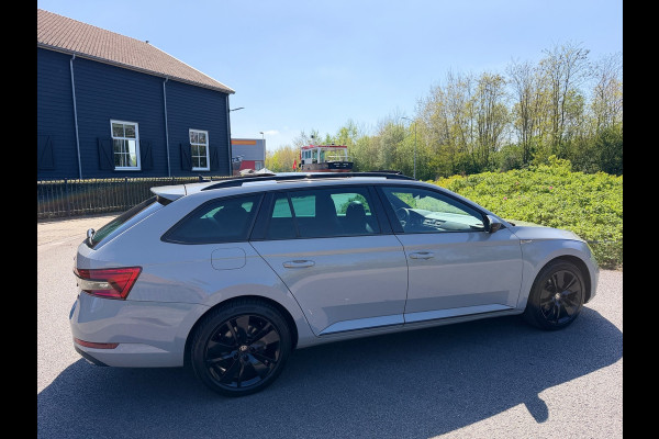 Škoda Superb Combi 1.4 TSI iV 218PK Sportline Black-Line Pano Memory Canton 360"Virtual/Displ Matrix Keyless Electr Trekhaak
