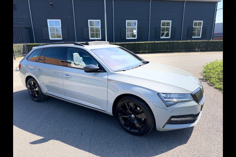Škoda Superb Combi 1.4 TSI iV 218PK Sportline Black-Line Pano Memory Canton 360"Virtual/Displ Matrix Keyless Electr Trekhaak