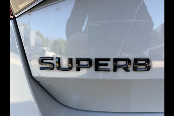 Škoda Superb Combi 1.4 TSI iV 218PK Sportline Black-Line Pano Memory Canton 360"Virtual/Displ Matrix Keyless Electr Trekhaak