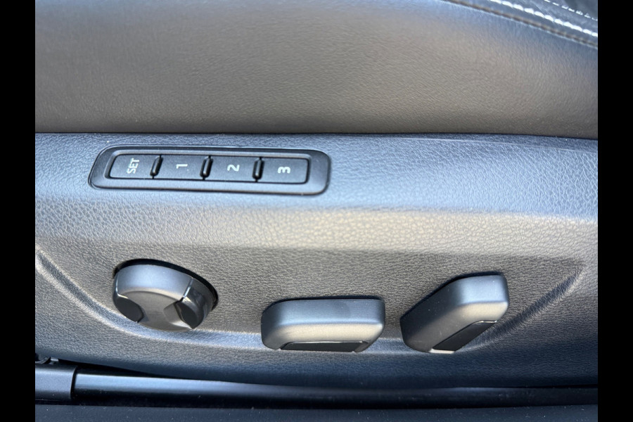 Škoda Superb Combi 1.4 TSI iV 218PK Sportline Black-Line Pano Memory Canton 360"Virtual/Displ Matrix Keyless Electr Trekhaak