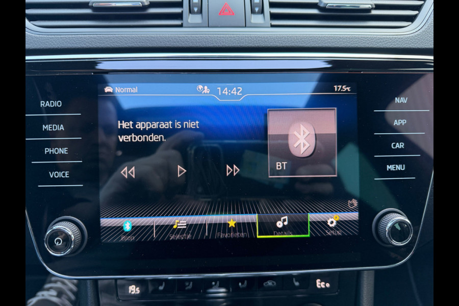 Škoda Superb Combi 1.4 TSI iV 218PK Sportline Black-Line Pano Memory Canton 360"Virtual/Displ Matrix Keyless Electr Trekhaak