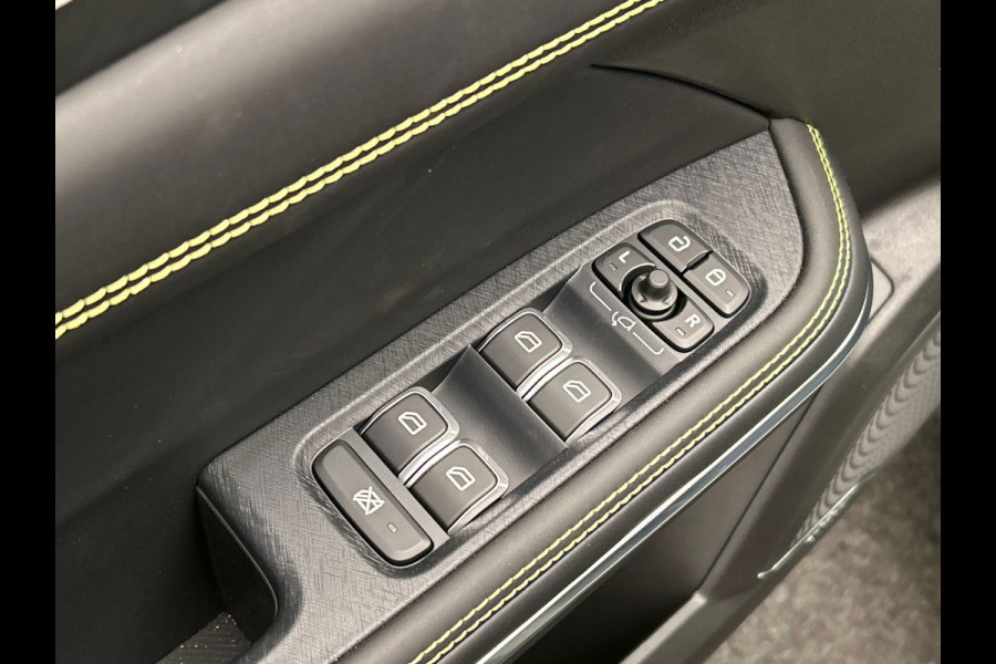 Lynk & Co 01 1.5 More | Leder| Pano | Stoel+Stuurwielverwarming | Keyless