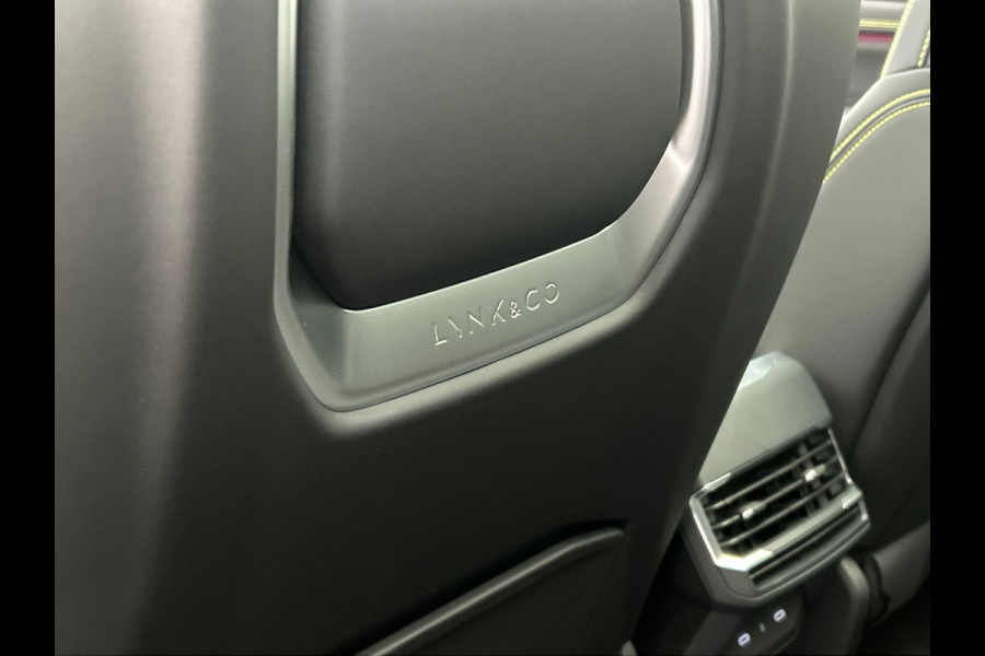 Lynk & Co 01 1.5 More | Leder| Pano | Stoel+Stuurwielverwarming | Keyless