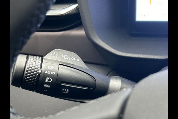 Lynk & Co 01 1.5 More | Leder| Pano | Stoel+Stuurwielverwarming | Keyless