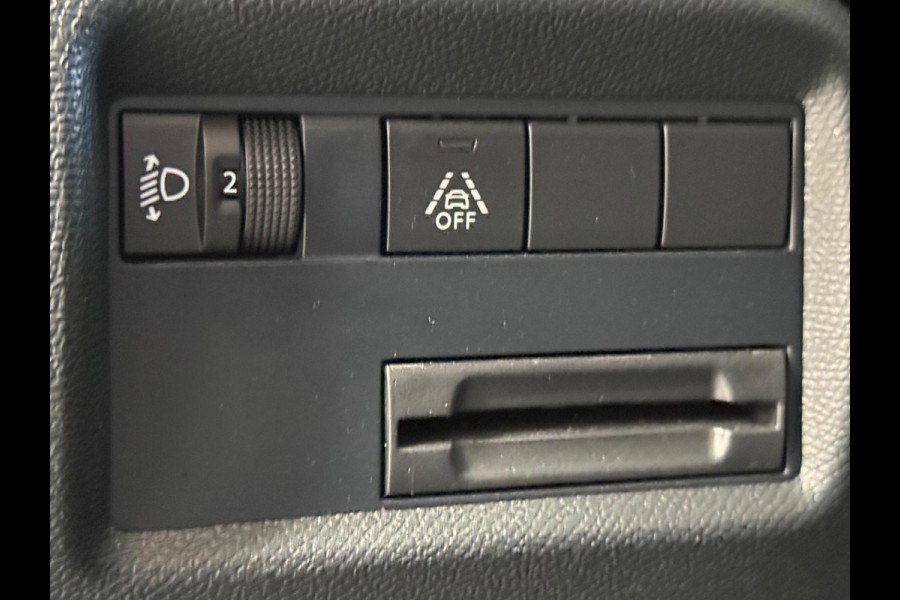 Citroën C5 Aircross 1.2 Hybrid 145 Plus Navi, Camera, stoelverwarming 24