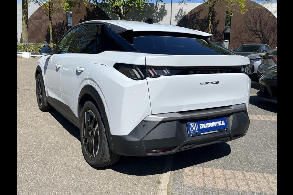 Peugeot E-3008 Allure 73 kWh SOH 96%| ACHTERUITRIJCAMERA| | KEYLESS ENTRY | WARMTEPOMP| 11.000KM! | DIGI. DASH| STOELVERWARMING| CARPLAY/ ANDROID AUTO|