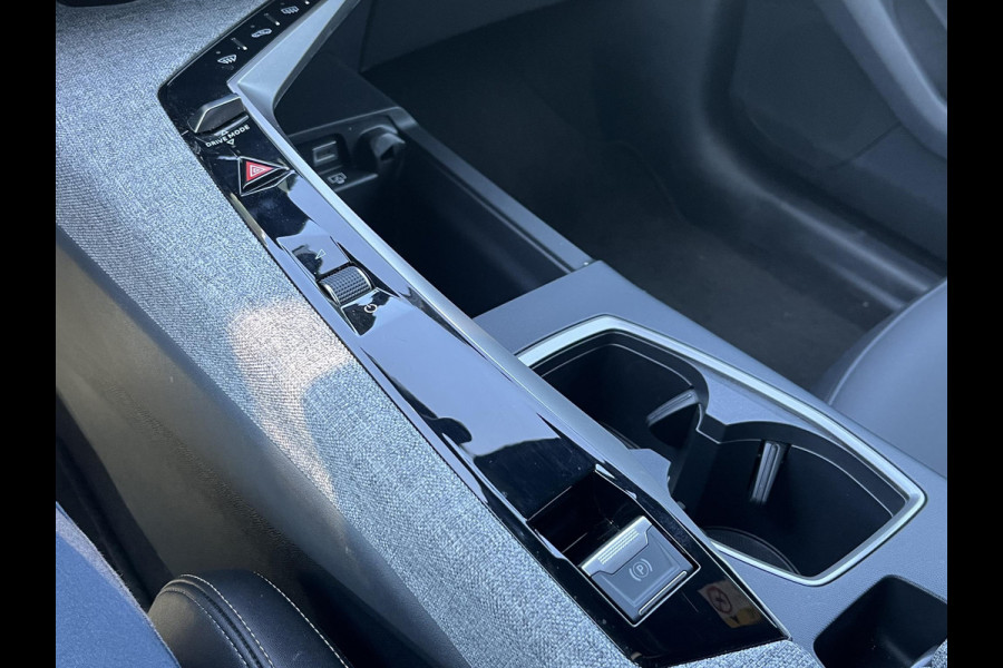 Peugeot E-3008 Allure 73 kWh SOH 96%| ACHTERUITRIJCAMERA| | KEYLESS ENTRY | WARMTEPOMP| 11.000KM! | DIGI. DASH| STOELVERWARMING| CARPLAY/ ANDROID AUTO|