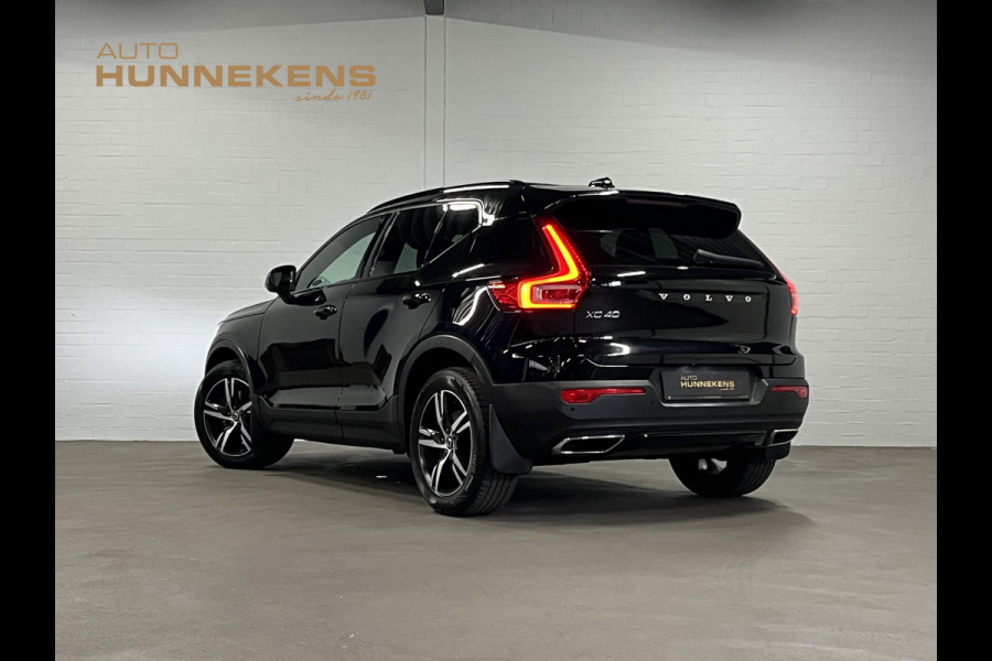 Volvo XC40 2.0 T4 AWD R-Design Trekhaak | Open dak | Stoelverwarming | Achteruitrij camera | Leder | Navigatie