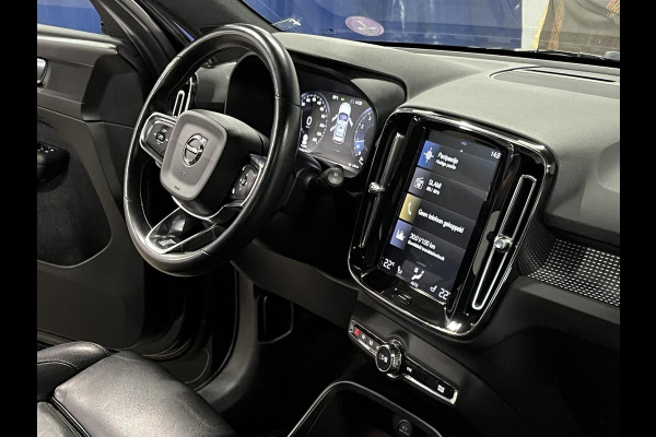 Volvo XC40 2.0 T4 AWD R-Design Trekhaak | Open dak | Stoelverwarming | Achteruitrij camera | Leder | Navigatie