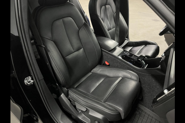 Volvo XC40 2.0 T4 AWD R-Design Trekhaak | Open dak | Stoelverwarming | Achteruitrij camera | Leder | Navigatie