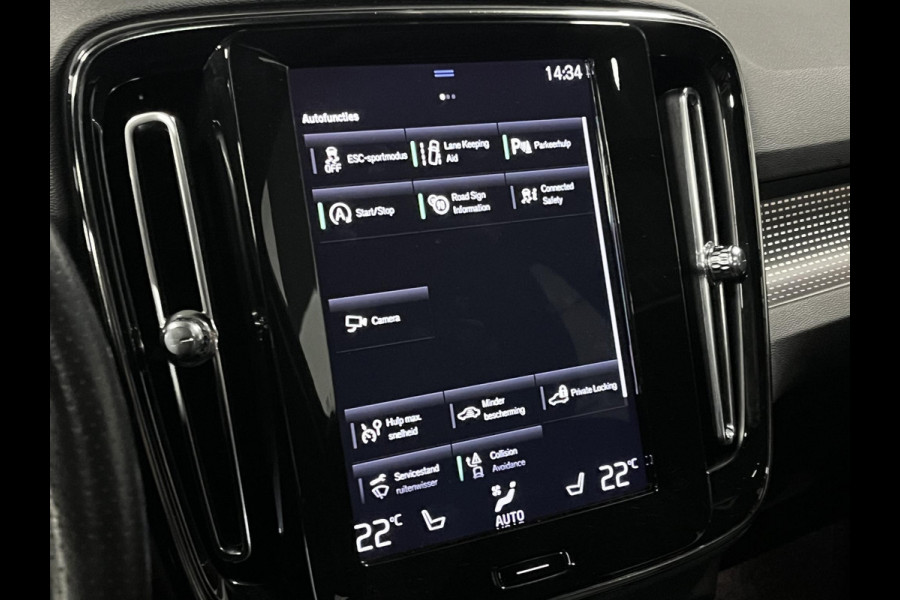 Volvo XC40 2.0 T4 AWD R-Design Trekhaak | Open dak | Stoelverwarming | Achteruitrij camera | Leder | Navigatie
