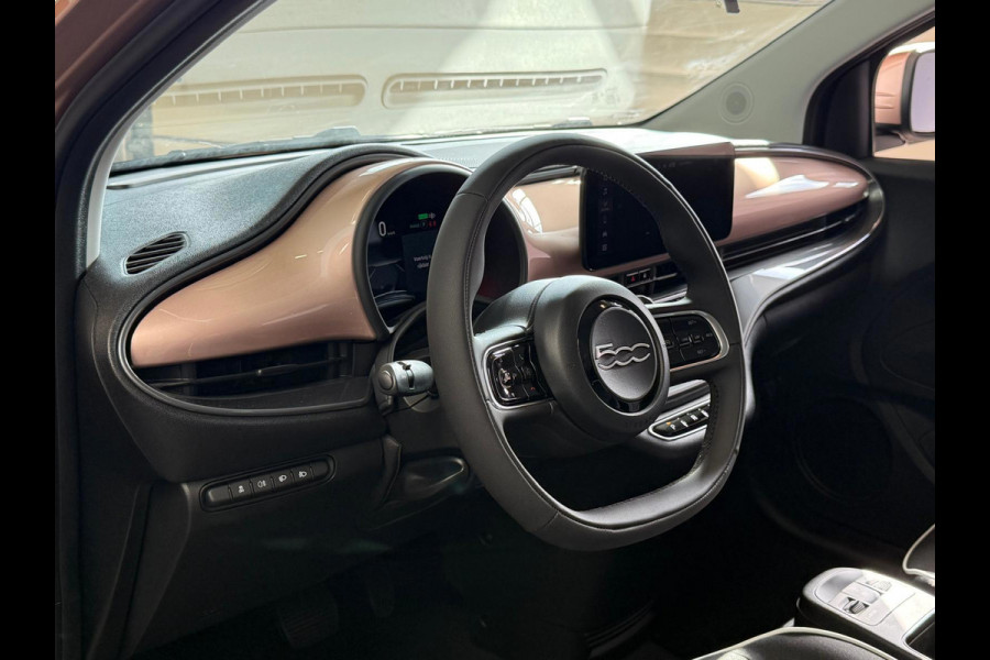 Fiat 500 Urban 42 kWh, CarPlay, Cruise Control