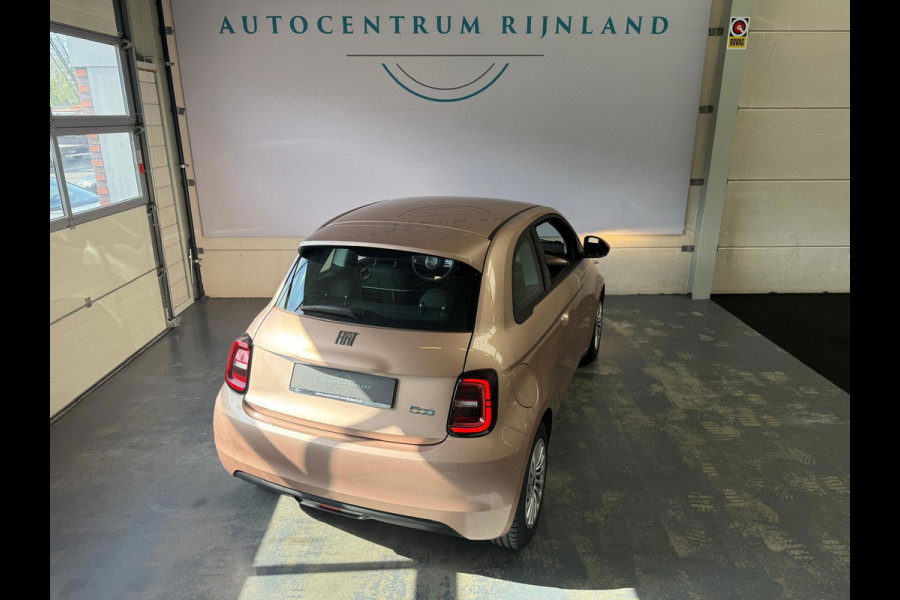 Fiat 500 Urban 42 kWh, CarPlay, Cruise Control