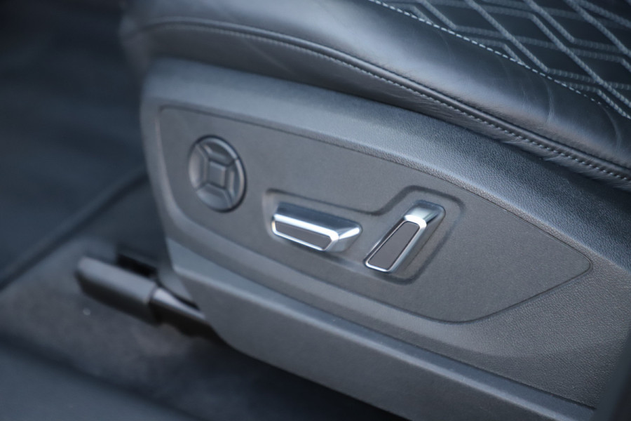 Audi e-tron Sportback S quattro 95 kWh | 503PK | Luchtvering | Head-up | Pano | Keyless-go | Sfeerverlichting | S-Stoelen | B&O | 2021.