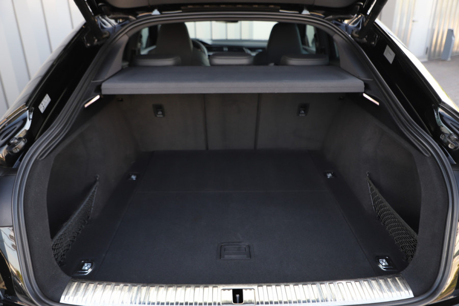 Audi e-tron Sportback S quattro 95 kWh | 503PK | Luchtvering | Head-up | Pano | Keyless-go | Sfeerverlichting | S-Stoelen | B&O | 2021.