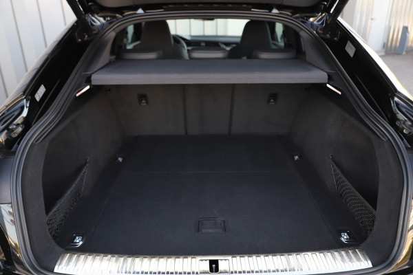 Audi e-tron Sportback S quattro 95 kWh | 503PK | Luchtvering | Head-up | Pano | Keyless-go | Sfeerverlichting | S-Stoelen | B&O | 2021.
