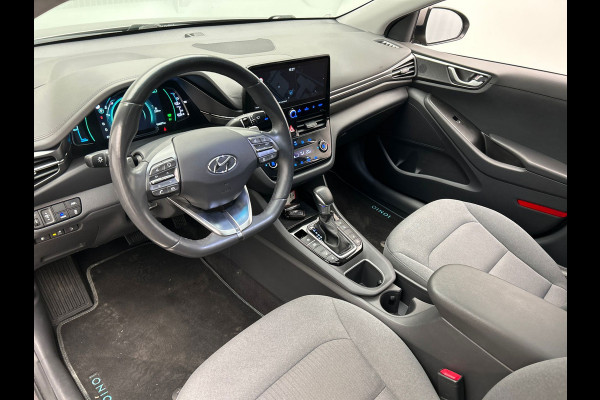 Hyundai IONIQ 1.6 GDi PHEV Comfort | Carplay | Adaptive-cruise | Camera | Schuif/kanteldak | Stoel/Stuurverwarming |