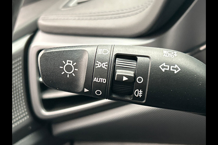 Hyundai IONIQ 1.6 GDi PHEV Comfort | Carplay | Adaptive-cruise | Camera | Schuif/kanteldak | Stoel/Stuurverwarming |