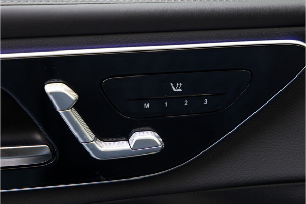 Mercedes-Benz GLC 300e 4MATIC AMG Premium, Pano, Distronic, Leder, Sfeerverlichting