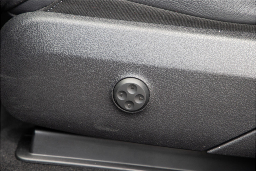 Mercedes-Benz GLC 300e 4MATIC AMG Premium, Pano, Distronic, Leder, Sfeerverlichting