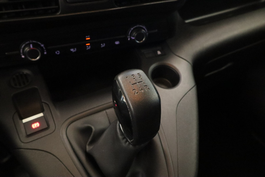 Peugeot Partner 1.6 BlueHDI Asphalt Cruise control Carplay Surround rear vision Camera Navi NAP!