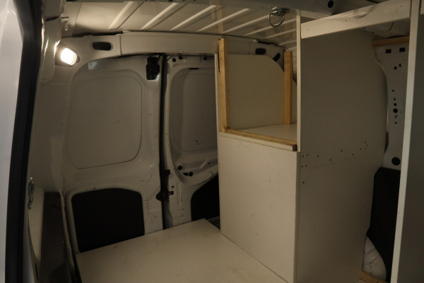 Peugeot Partner 1.6 BlueHDI Asphalt Cruise control Carplay Surround rear vision Camera Navi NAP!