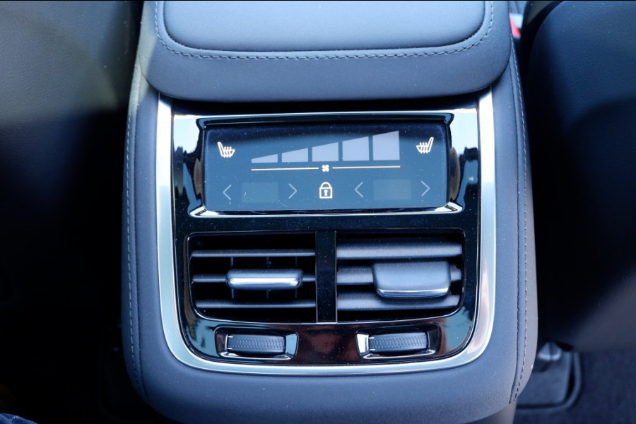 Volvo XC90 2.0 T8 AWD Ultra Dark PHEV / INCL. Fabrieksgarantie / Luchtverin